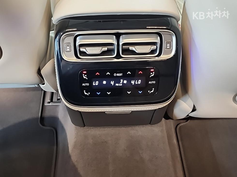 Mercedes-Benz S-klasse — miniaturë 13