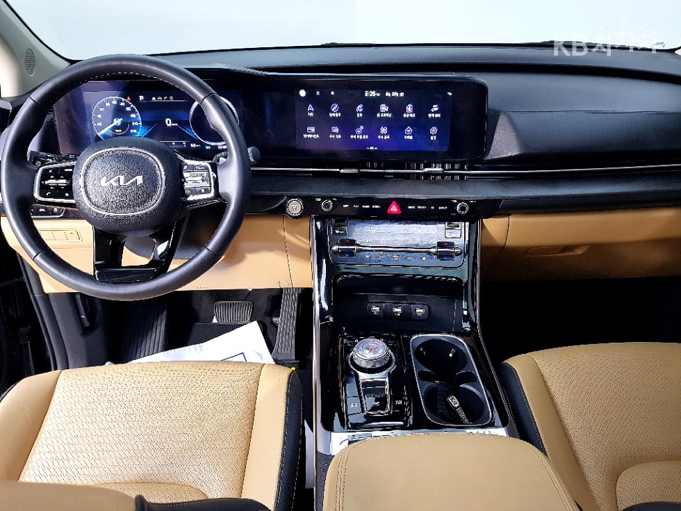 Kia Carnival — miniaturë 7