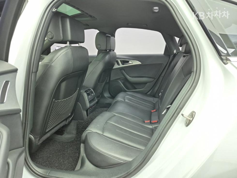 Audi A6 — miniaturë 12