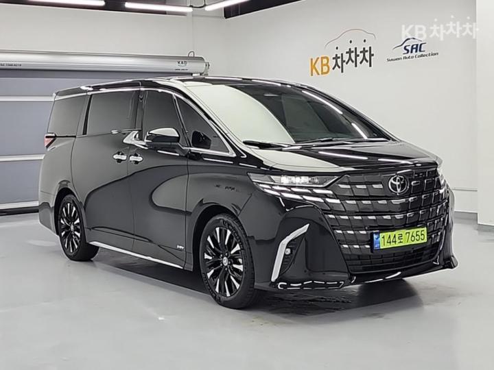 Toyota Alphard — miniaturë 4