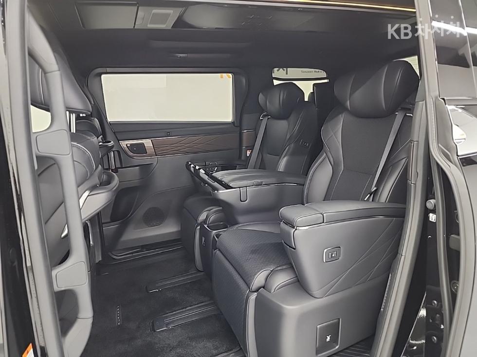 Toyota Alphard — miniaturë 12