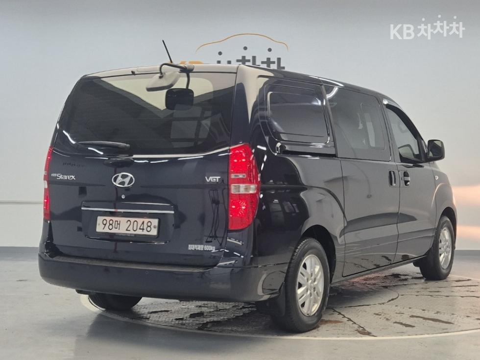 Hyundai Starex — miniaturë 3