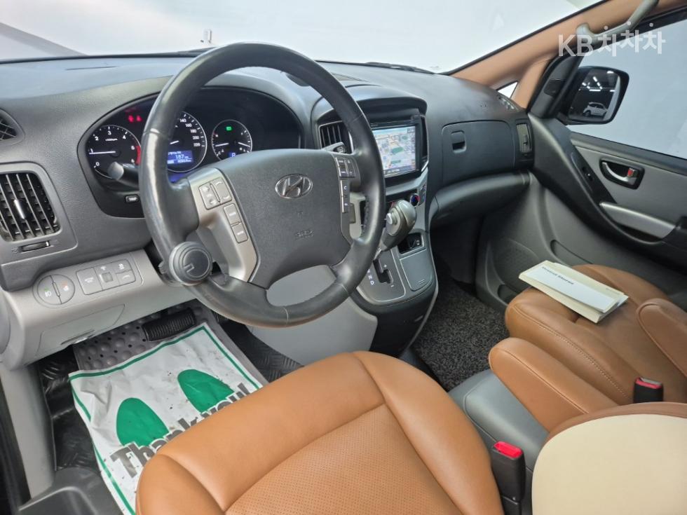 Hyundai Starex — miniaturë 7