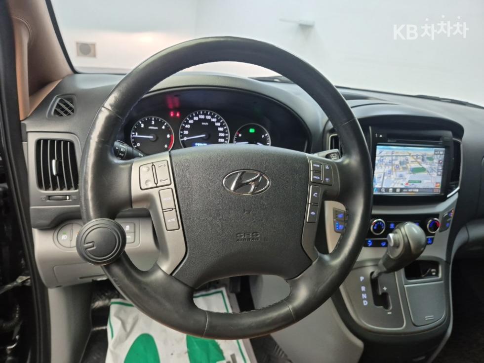 Hyundai Starex — miniaturë 9