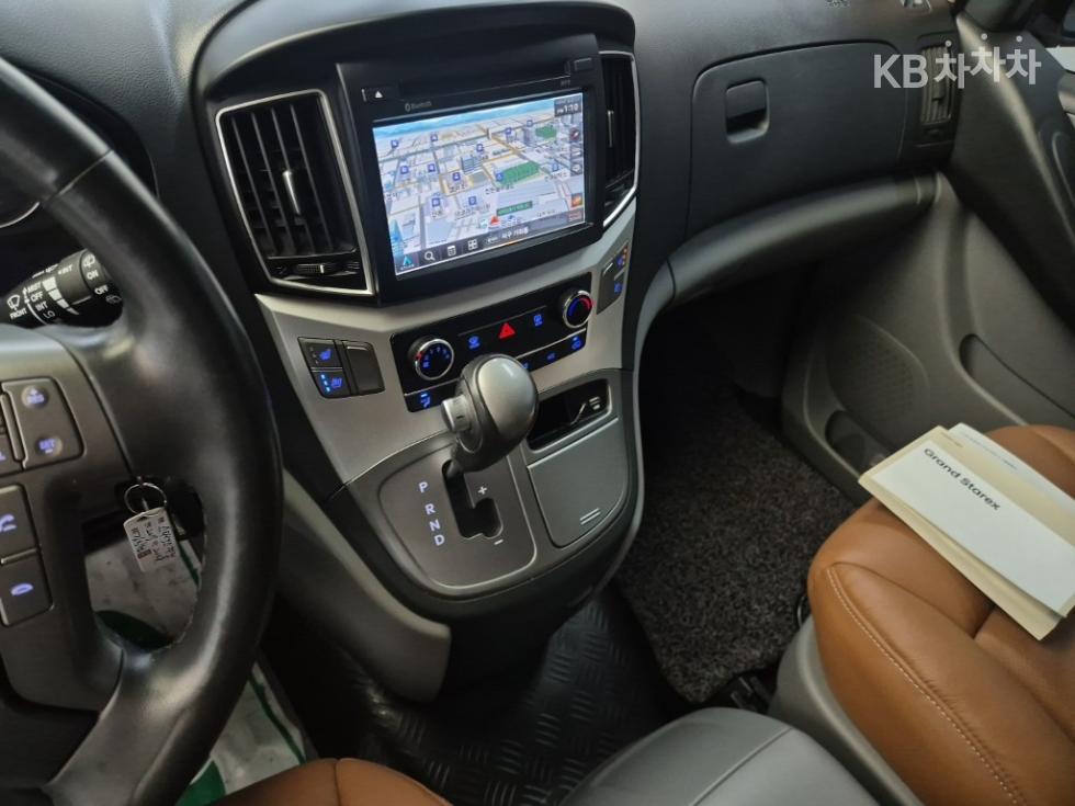 Hyundai Starex — miniaturë 10