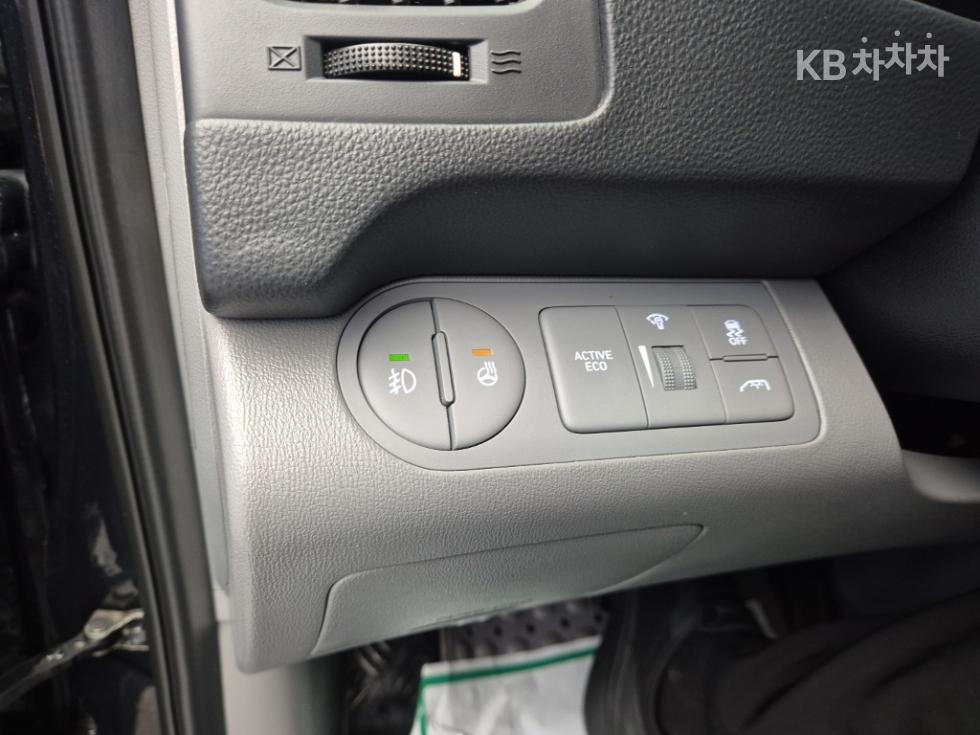 Hyundai Starex — miniaturë 18