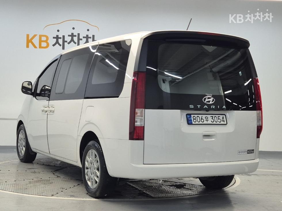 Hyundai Staria — miniaturë 2