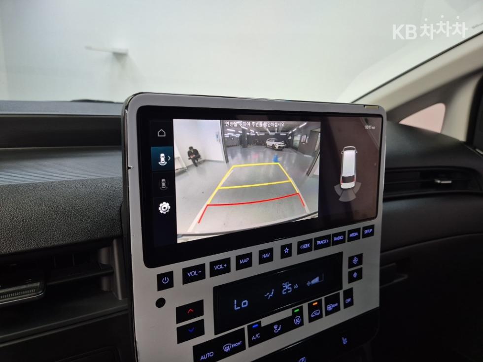 Hyundai Staria — miniaturë 14
