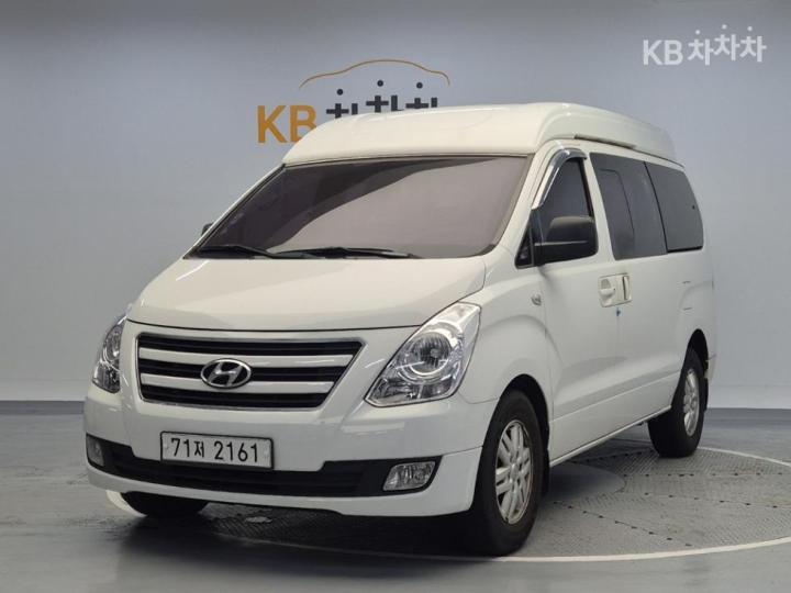 Hyundai Starex 디젤7인승 웨건 윌체어슬로프 모던 — foto 1