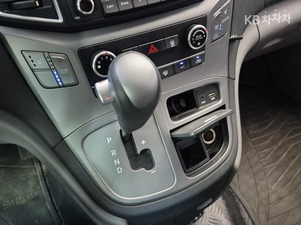 Hyundai Starex — miniaturë 8