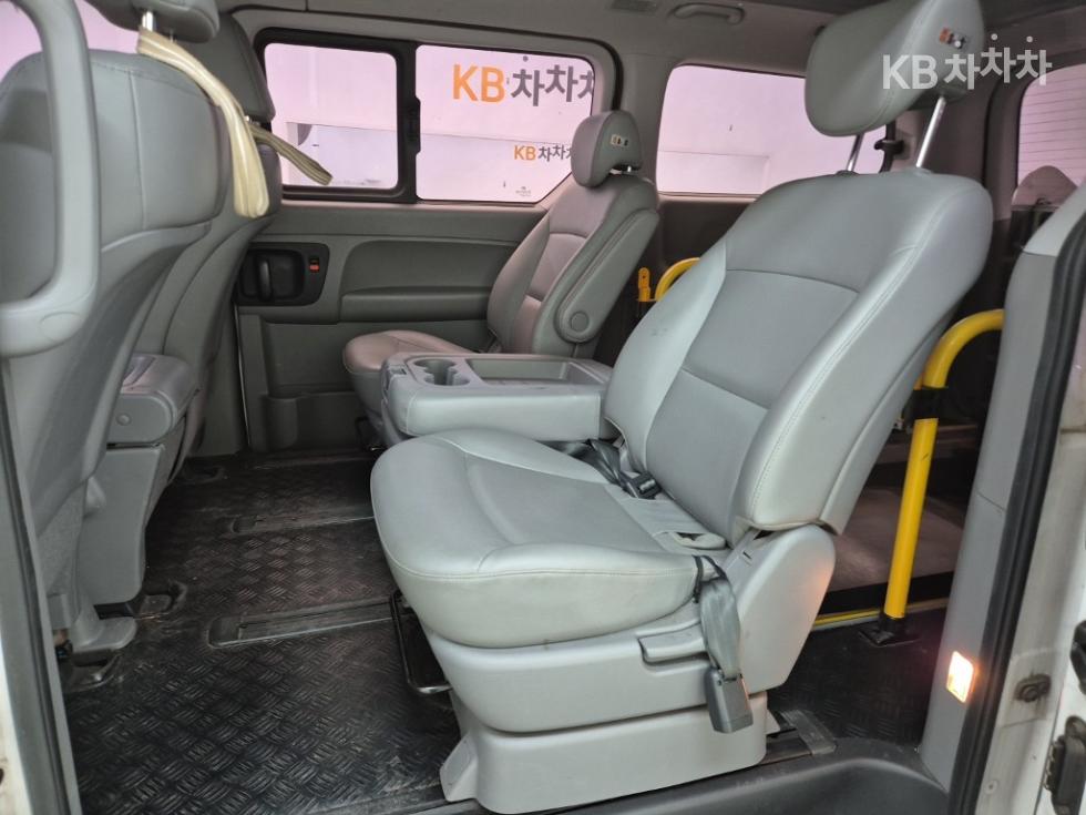 Hyundai Starex — miniaturë 12