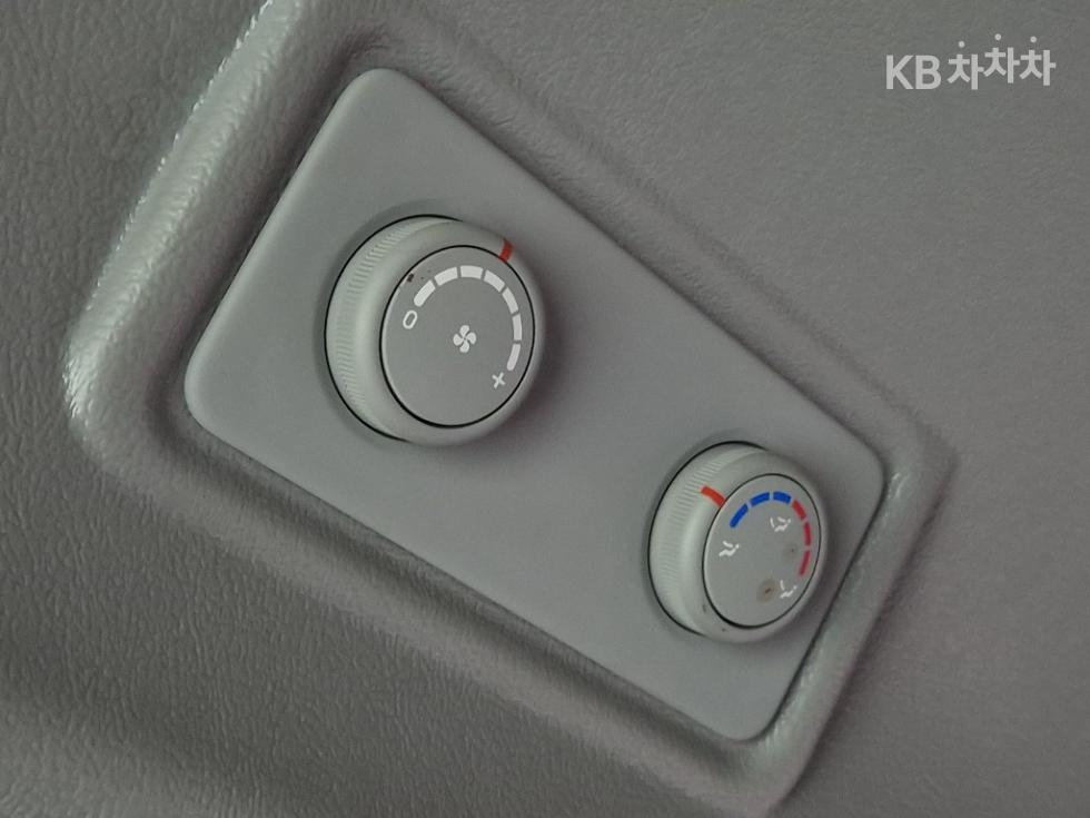 Hyundai Starex — miniaturë 15