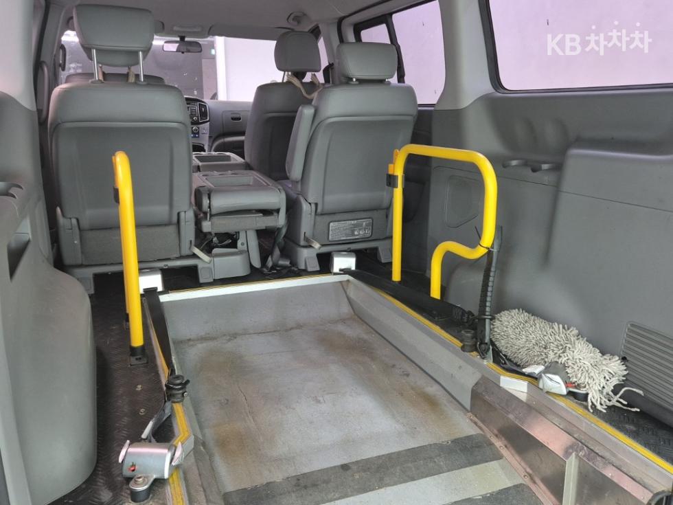 Hyundai Starex — miniaturë 16