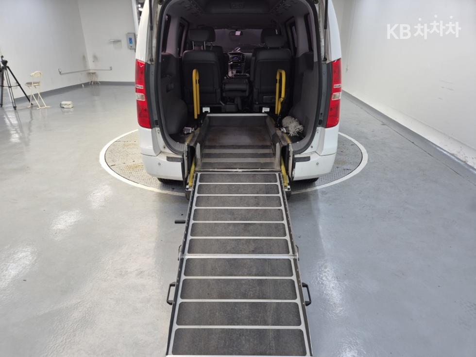 Hyundai Starex — miniaturë 17