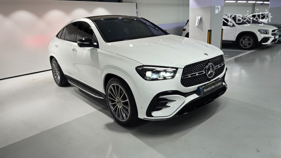 Mercedes-Benz GLE — miniaturë 7