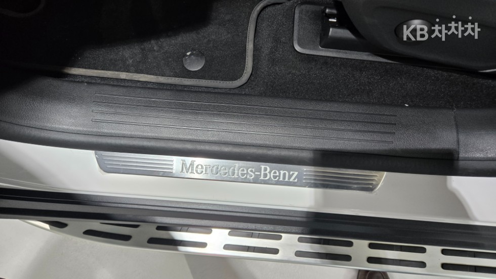 Mercedes-Benz GLE — miniaturë 24