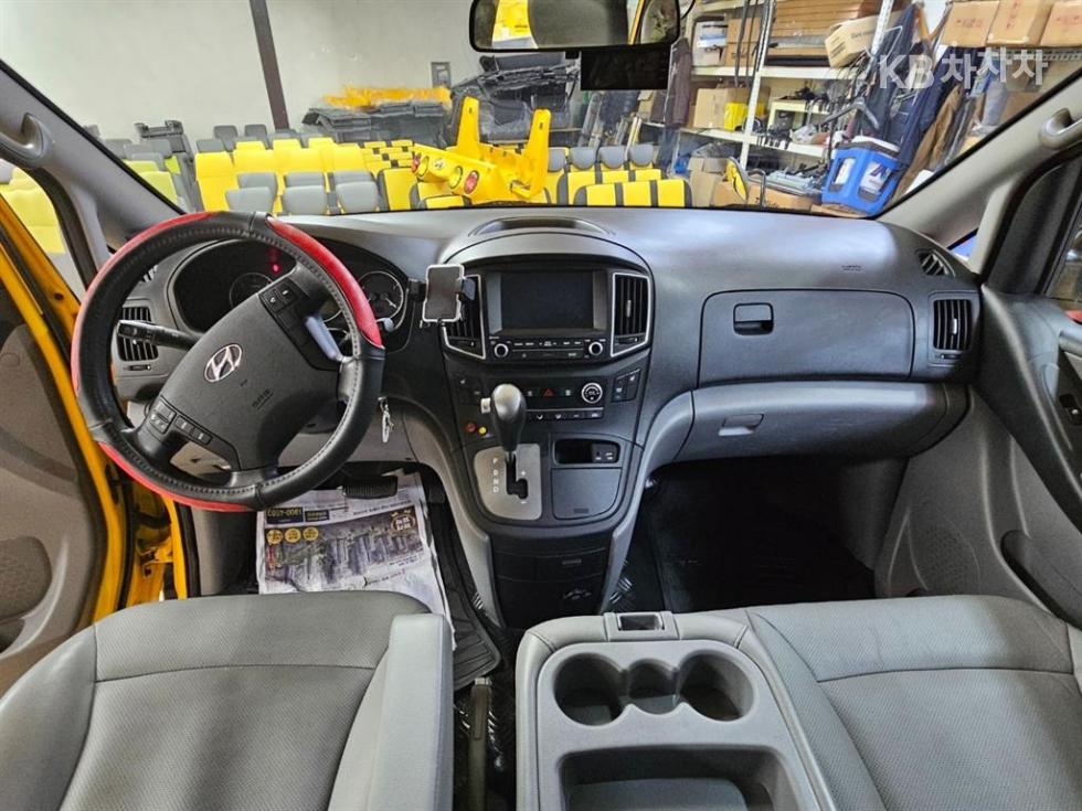 Hyundai Starex — miniaturë 6