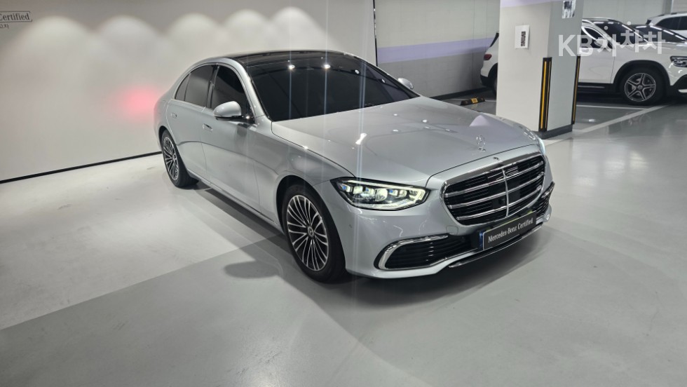 Mercedes-Benz S-klasse — miniaturë 2