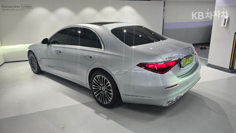 Mercedes-Benz S-klasse — miniaturë 4