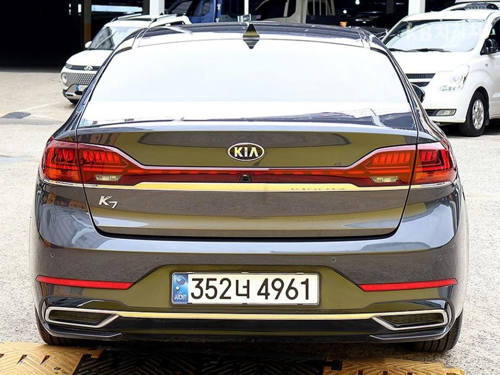 Kia K7 — miniaturë 3