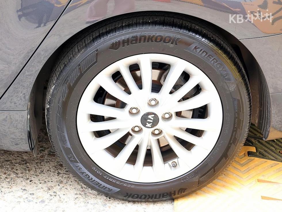 Kia K7 — miniaturë 19