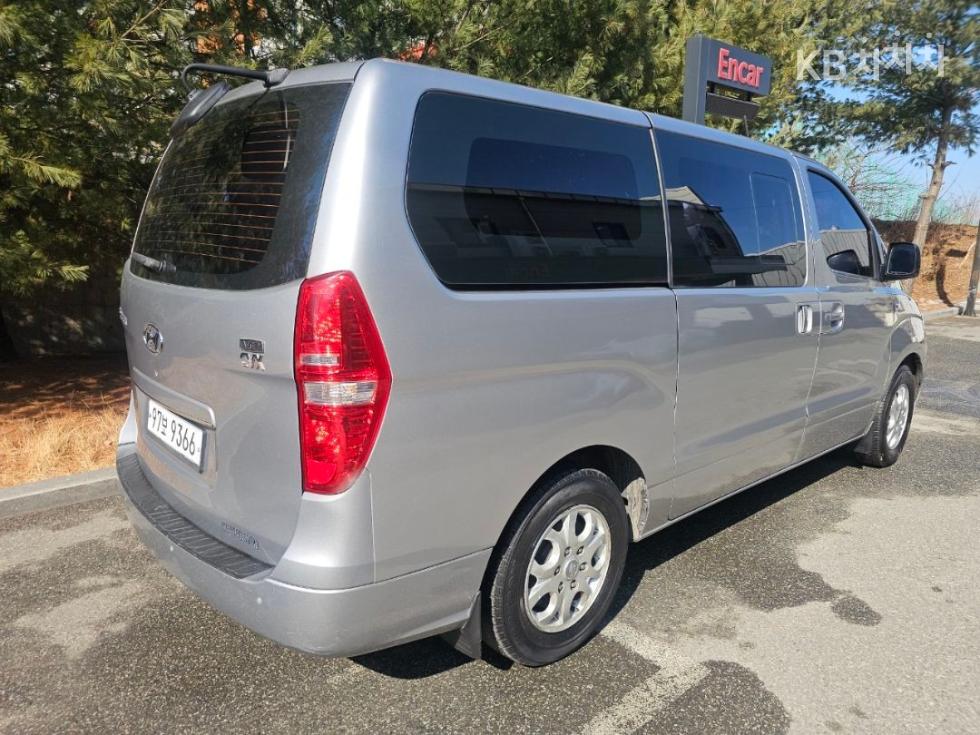 Hyundai Starex — miniaturë 4