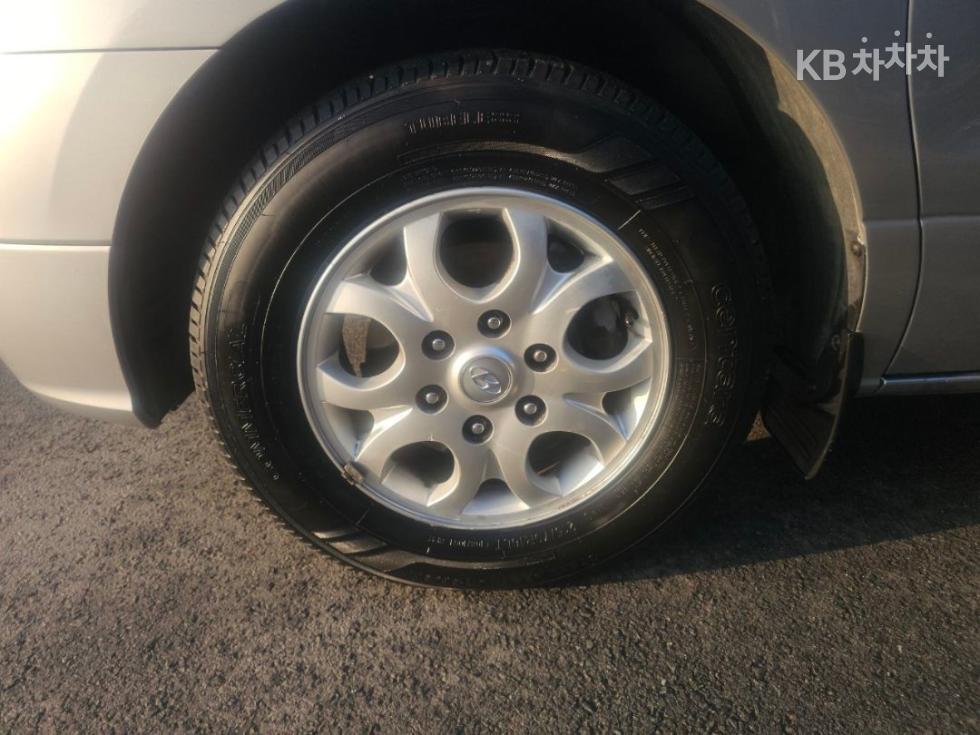 Hyundai Starex — miniaturë 13