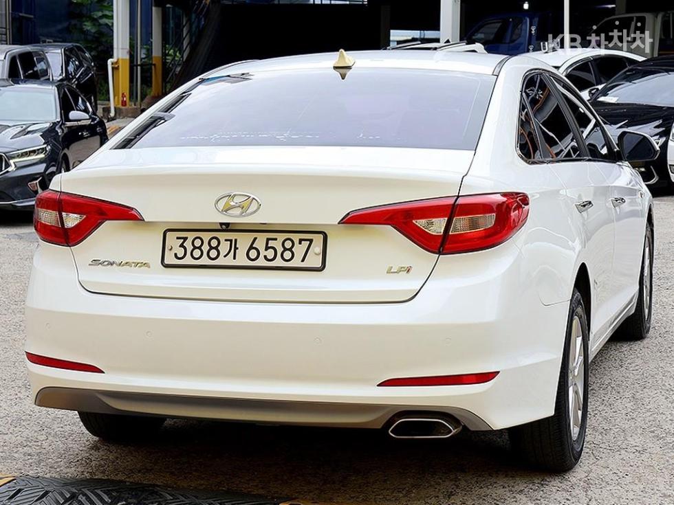 Hyundai Sonata — miniaturë 4
