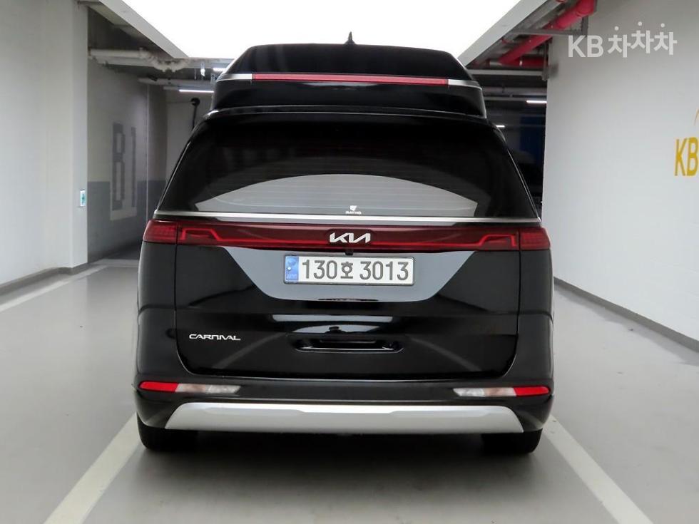 Kia Carnival — miniaturë 3