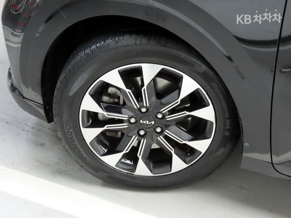 Kia Carnival — miniaturë 19