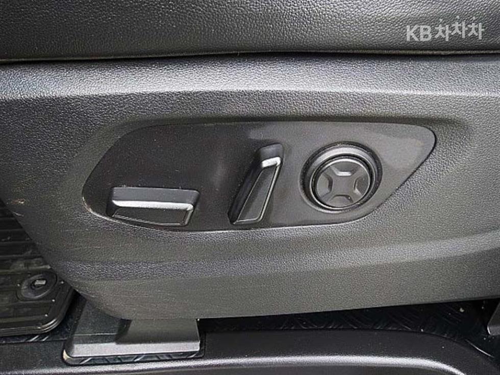 Hyundai Staria — miniaturë 15