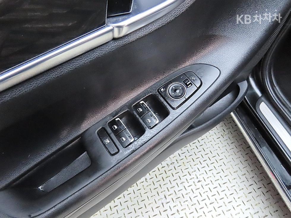 Hyundai Grandeur — miniaturë 13