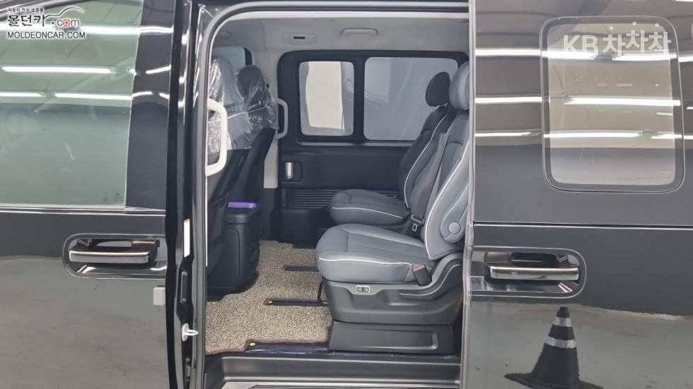 Hyundai Staria — miniaturë 10