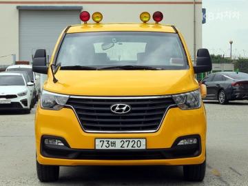 Hyundai Starex LPi 어린이보호차 12인승 — foto 1
