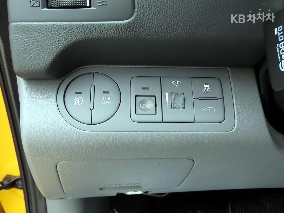Hyundai Starex — miniaturë 12