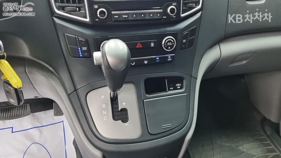Hyundai Starex — miniaturë 13
