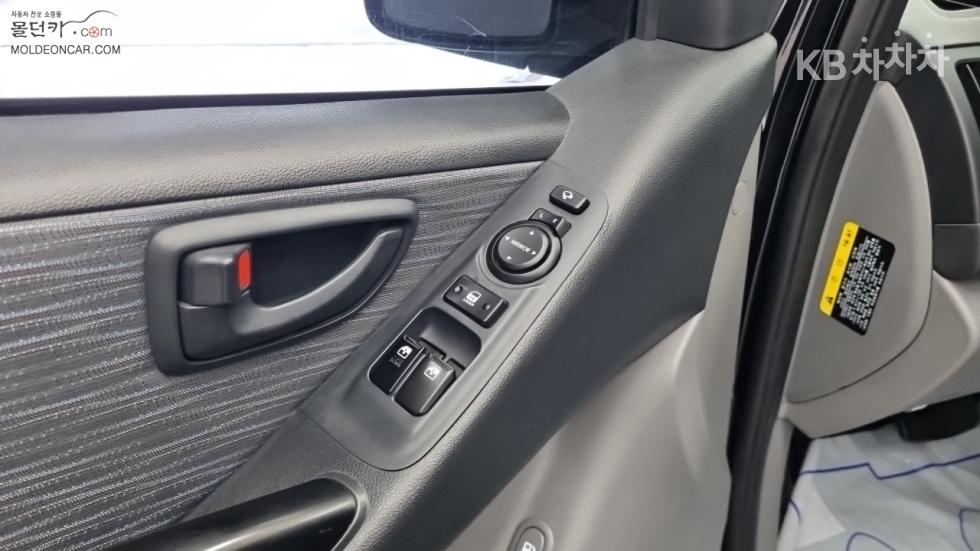 Hyundai Starex — miniaturë 15