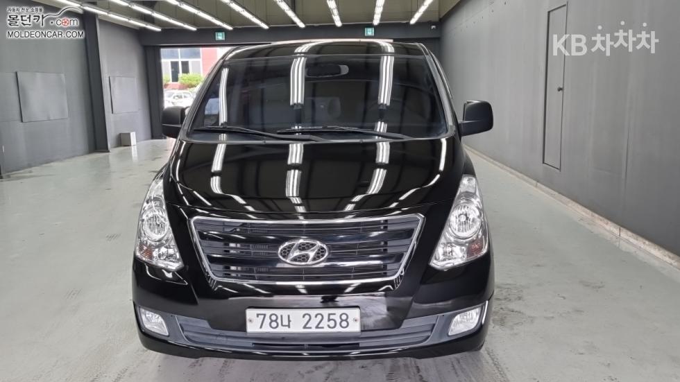 Hyundai Starex — miniaturë 3