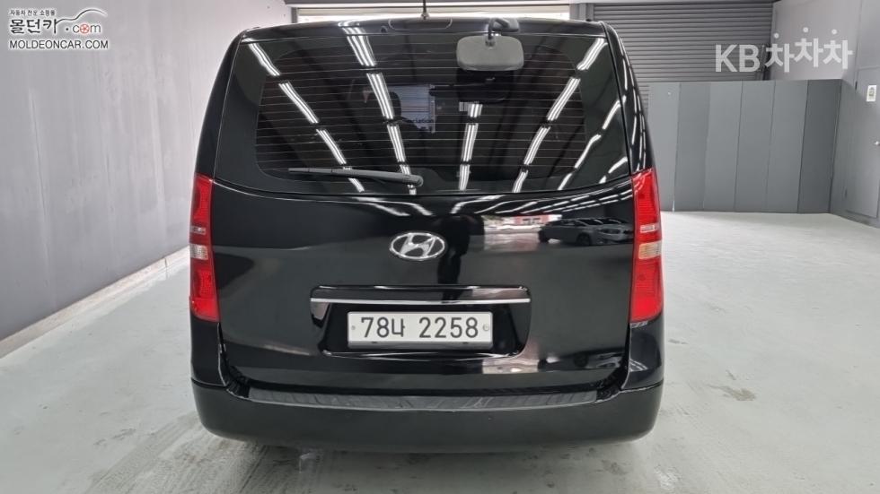 Hyundai Starex — miniaturë 4