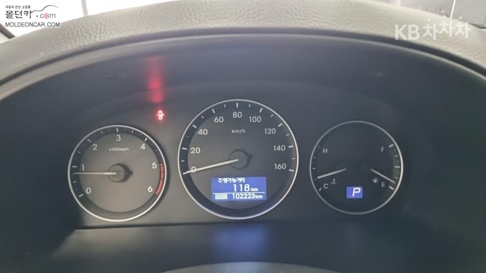 Hyundai Starex — miniaturë 5