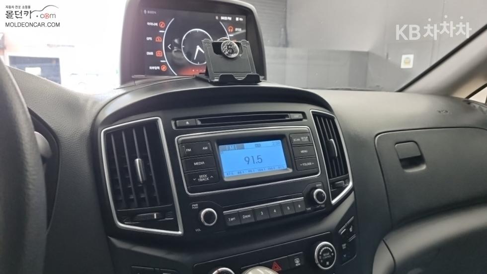 Hyundai Starex — miniaturë 12