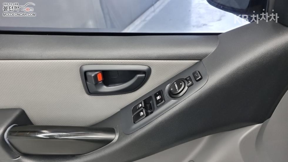 Hyundai Starex — miniaturë 17