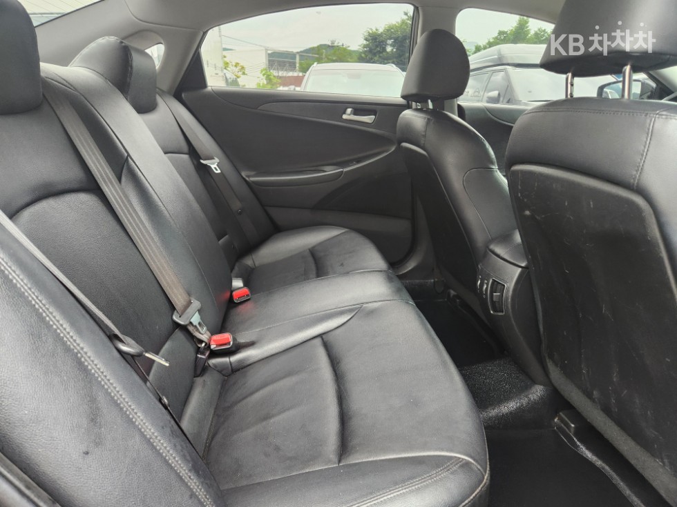 Hyundai Sonata — miniaturë 18