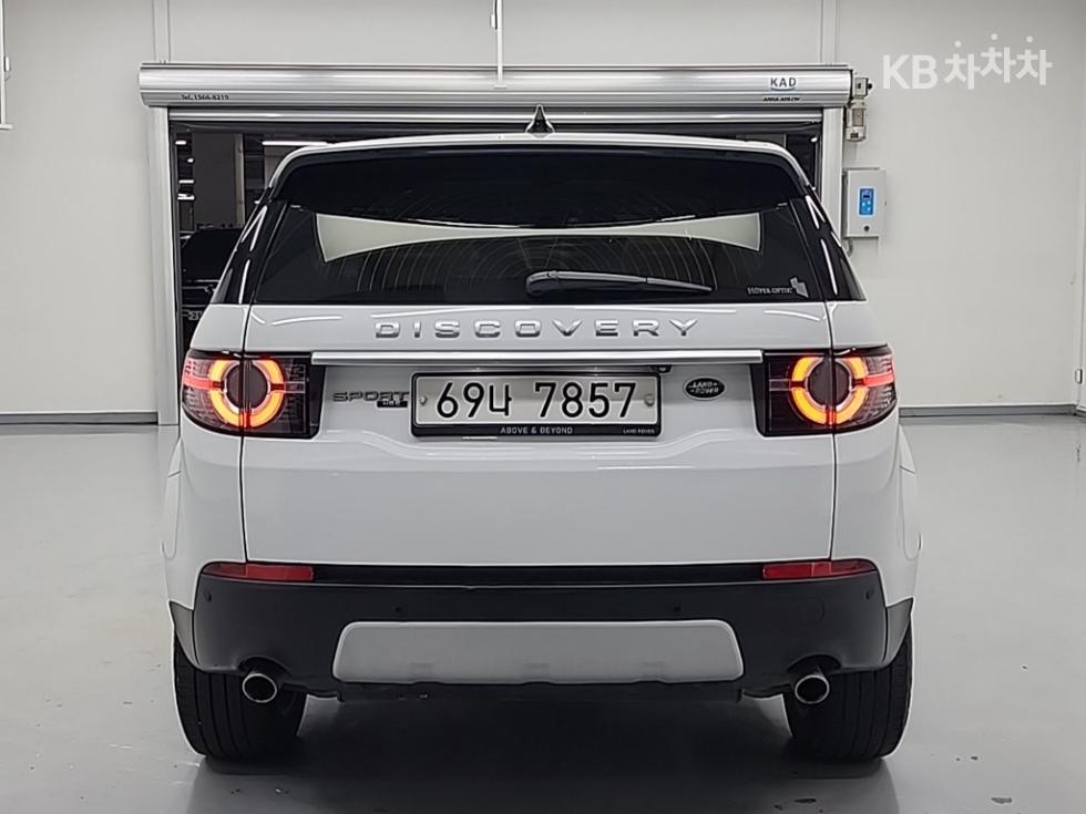 2018 Land Rover Used Car photo