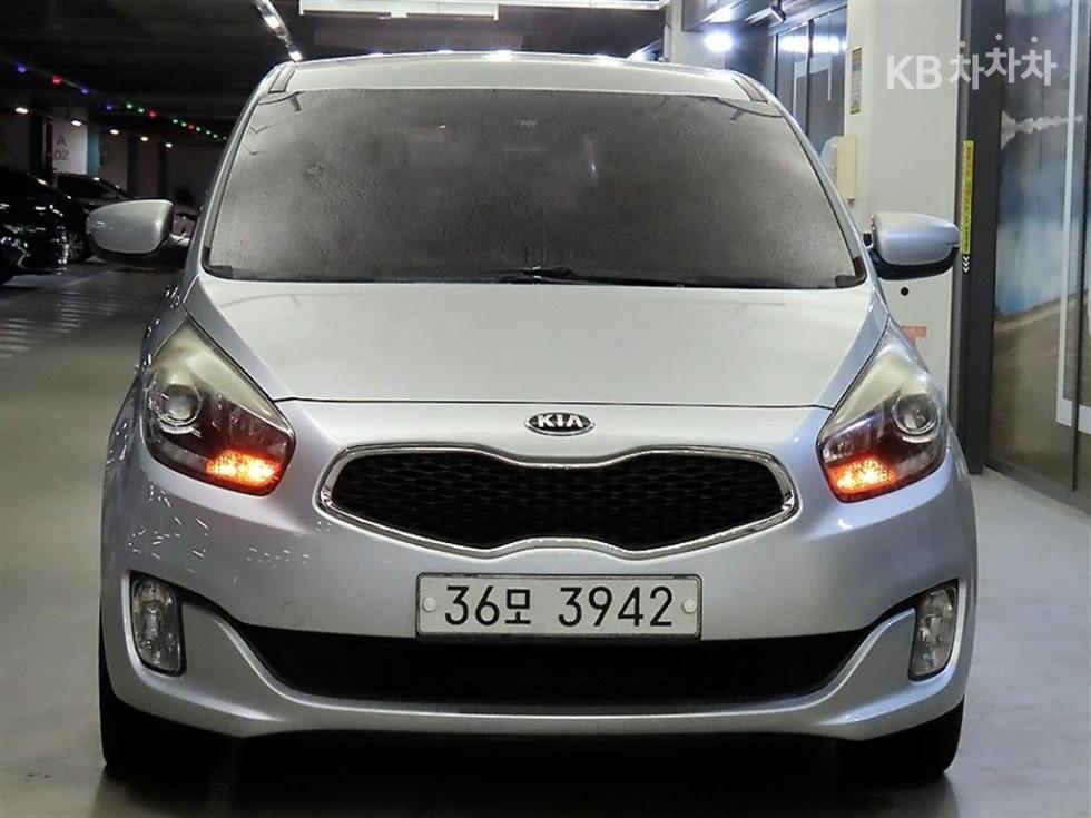 Kia Carens — miniaturë 2