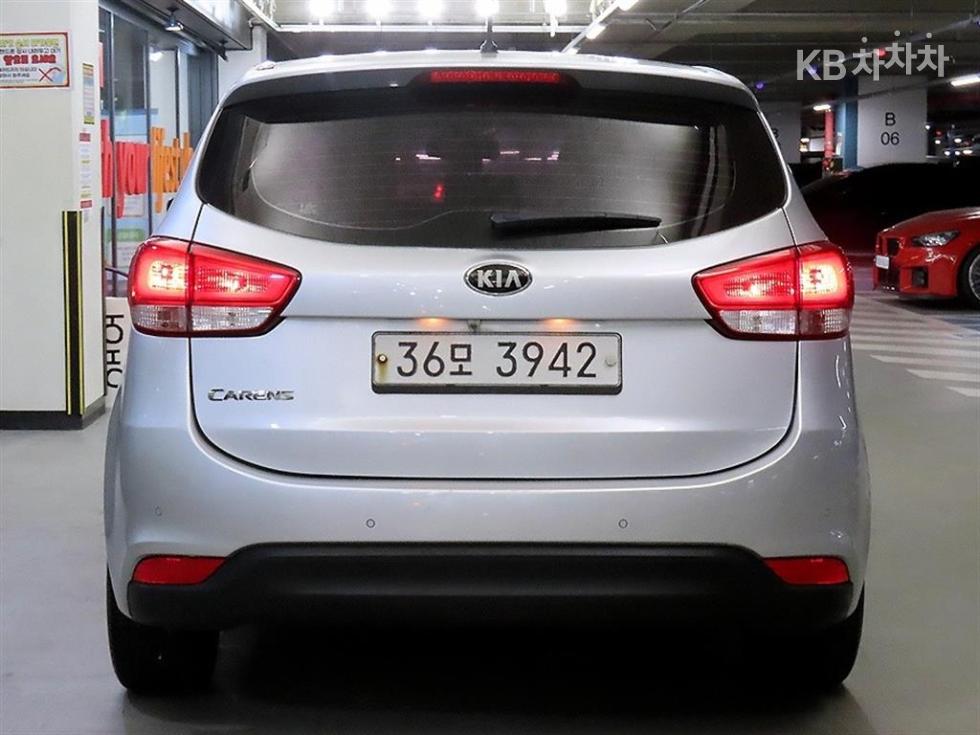 Kia Carens — miniaturë 5