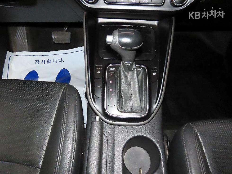 Kia Carens — miniaturë 12