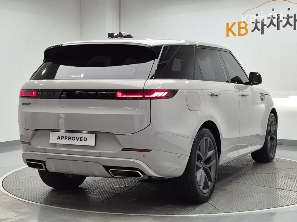 Land Rover Range Rover Sport — miniaturë 4