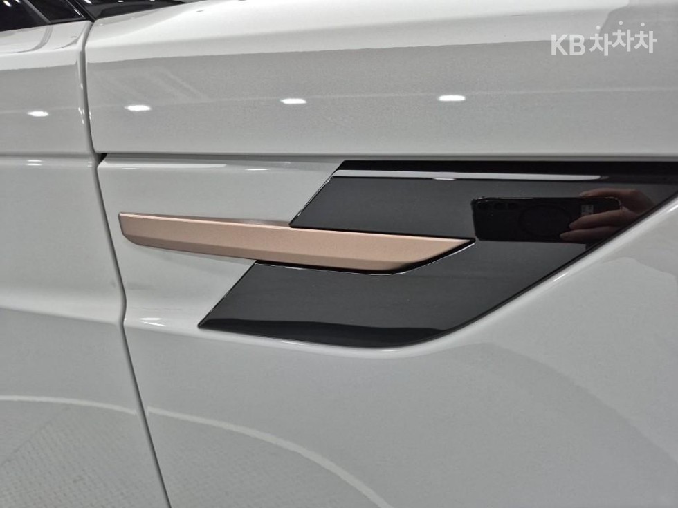 Land Rover Range Rover Sport — miniaturë 18