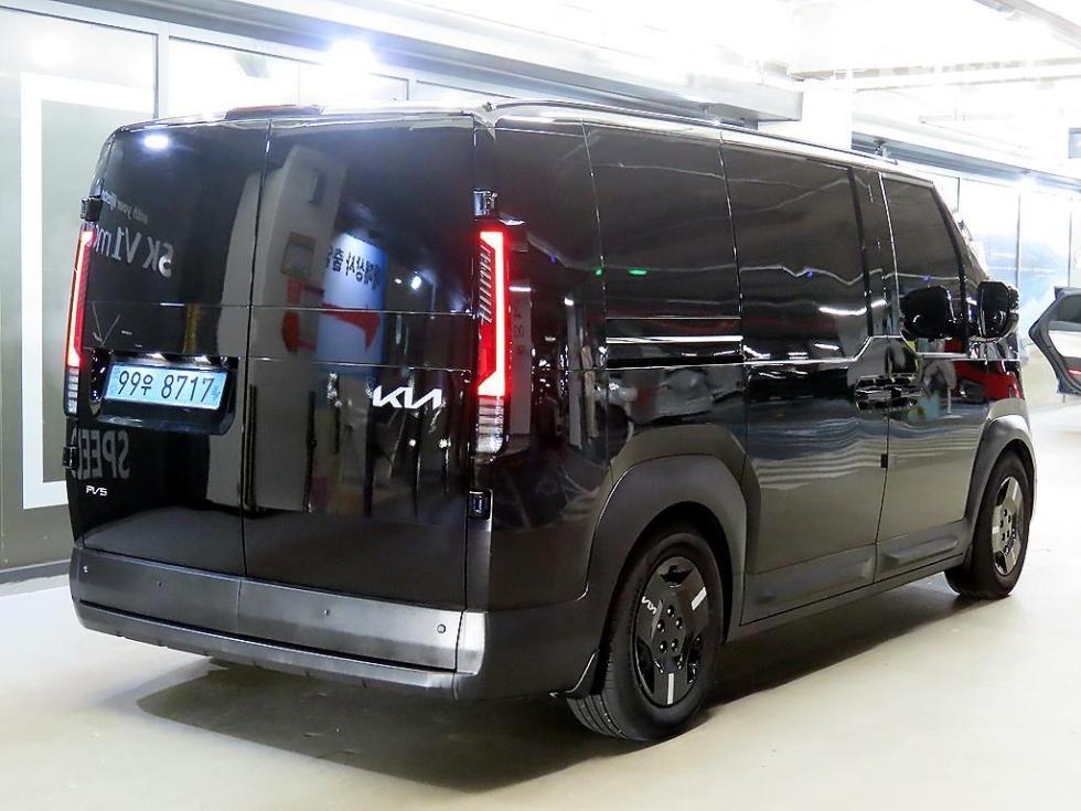 Kia PV5 — miniaturë 4